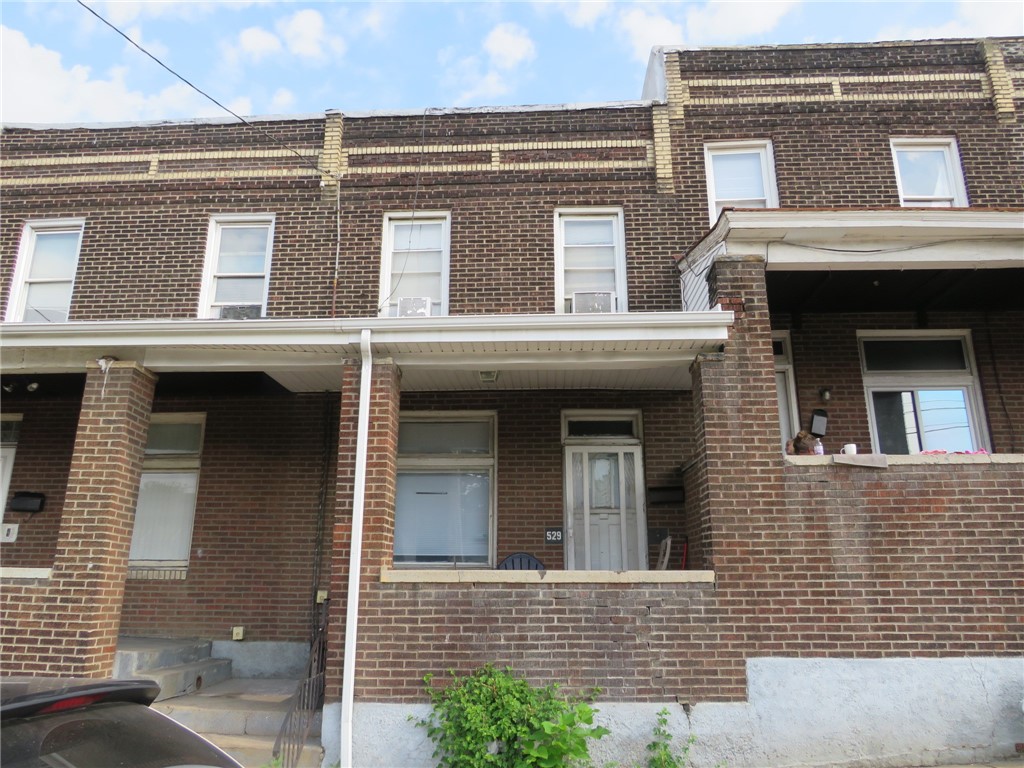 529 E Warrington Ave