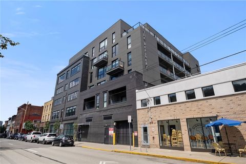 Photo of 2545 Penn Ave #306, Pittsburgh, PA 15222 (MLS # 1741943)