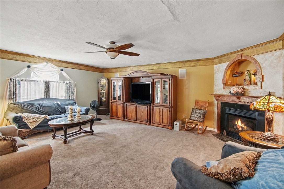 115 Mohawk Dr
