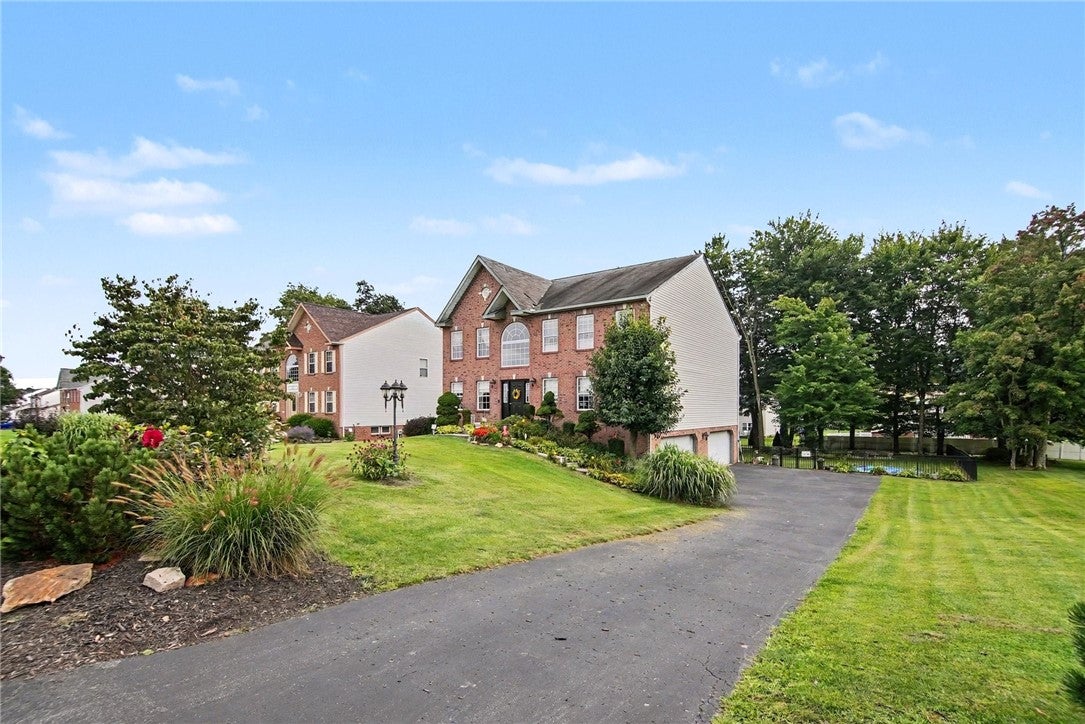 115 Mohawk Dr