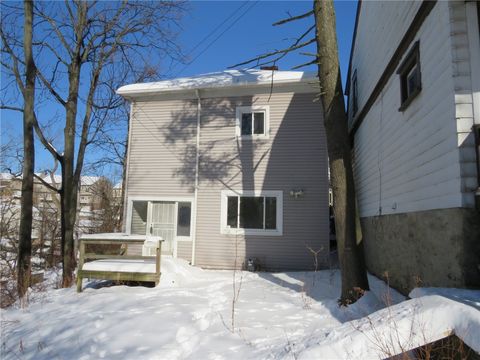 Photo of 301 Paur St, Pittsburgh, PA 15211 (MLS # 1739137)