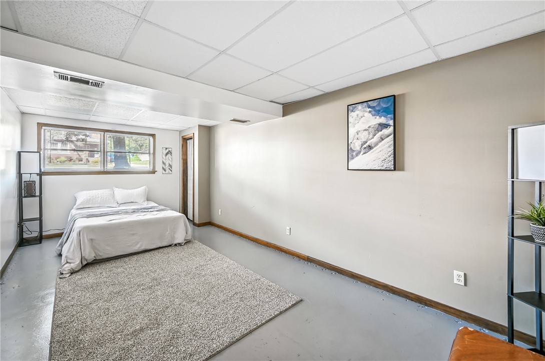 Sharon, Pennsylvania 16146, United States, 4 Bedrooms Bedrooms, ,2 BathroomsBathrooms,Residential,Contingent,204095