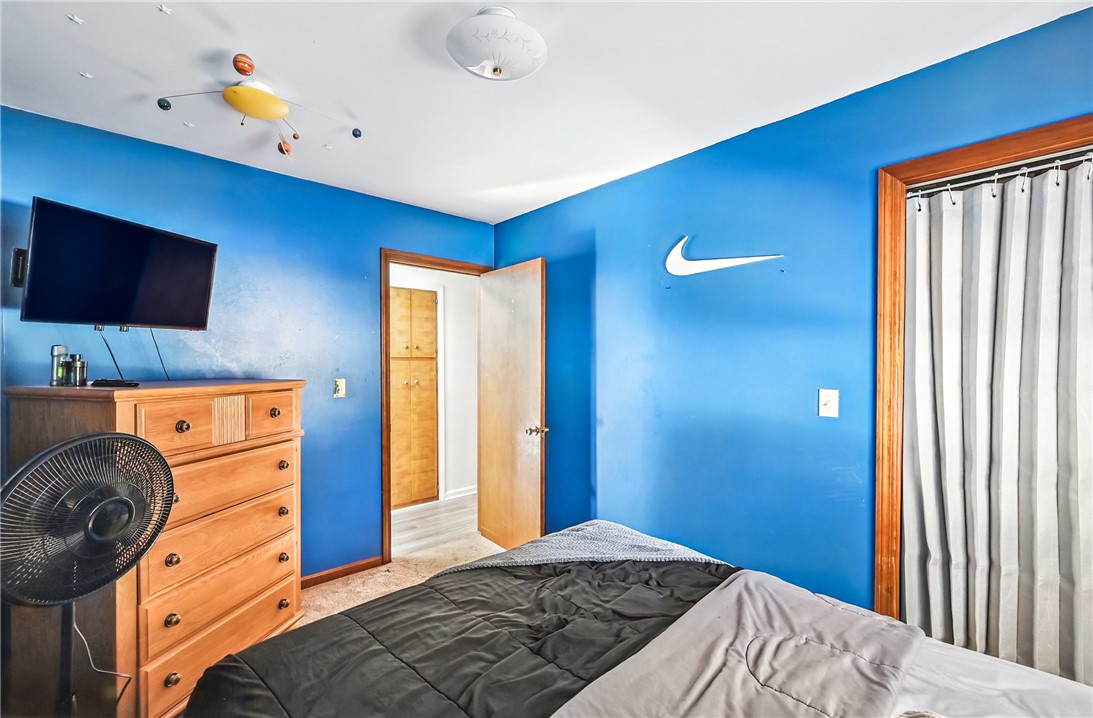 Sharon, Pennsylvania 16146, United States, 4 Bedrooms Bedrooms, ,2 BathroomsBathrooms,Residential,Contingent,204095