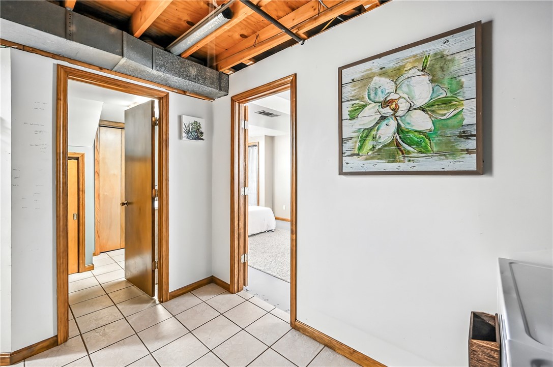 Sharon, Pennsylvania 16146, United States, 4 Bedrooms Bedrooms, ,2 BathroomsBathrooms,Residential,Contingent,204095