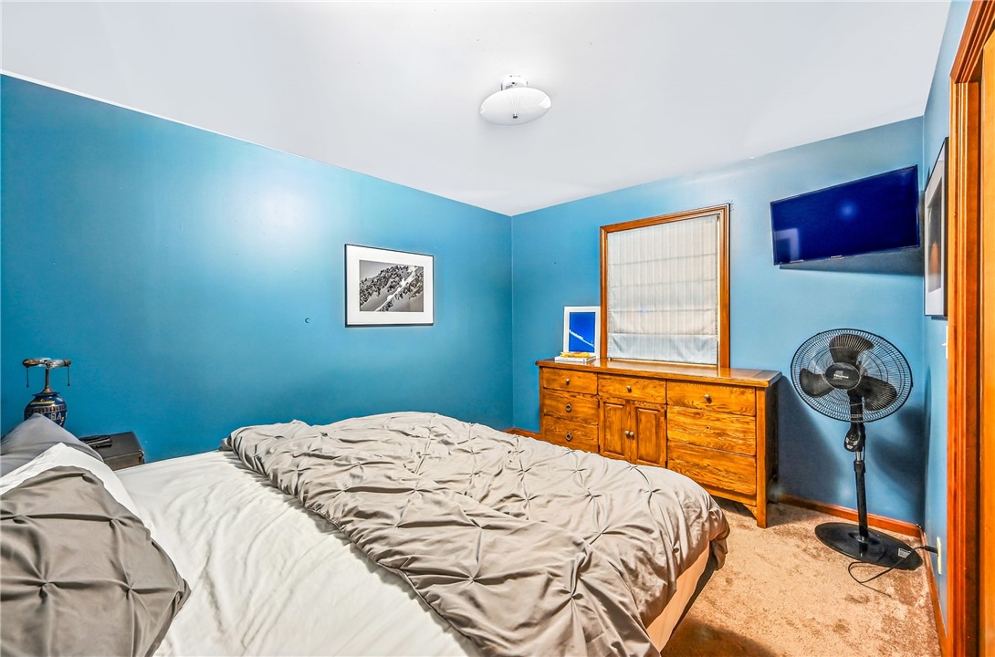 Sharon, Pennsylvania 16146, United States, 4 Bedrooms Bedrooms, ,2 BathroomsBathrooms,Residential,Contingent,204095