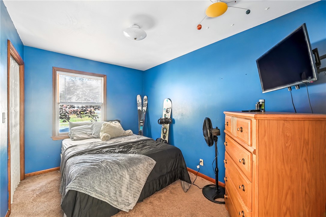 Sharon, Pennsylvania 16146, United States, 4 Bedrooms Bedrooms, ,2 BathroomsBathrooms,Residential,Contingent,204095