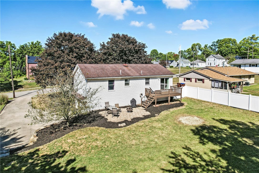 Sharon, Pennsylvania 16146, United States, 4 Bedrooms Bedrooms, ,2 BathroomsBathrooms,Residential,Contingent,204095