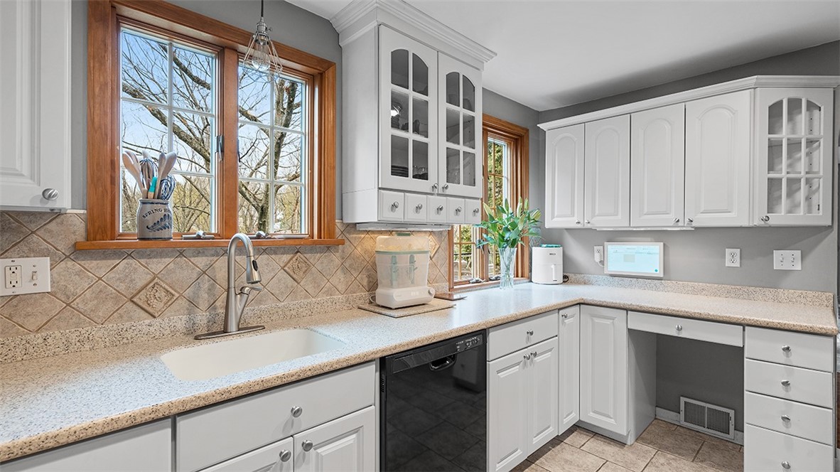 4720 Rolling Hills Rd Rd, Whitehall, Pennsylvania image 11