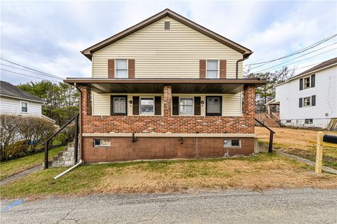 Photo of 211 Twin Circles Cirs, Mt Pleasant Twp, PA 15666 (MLS # 1732309)