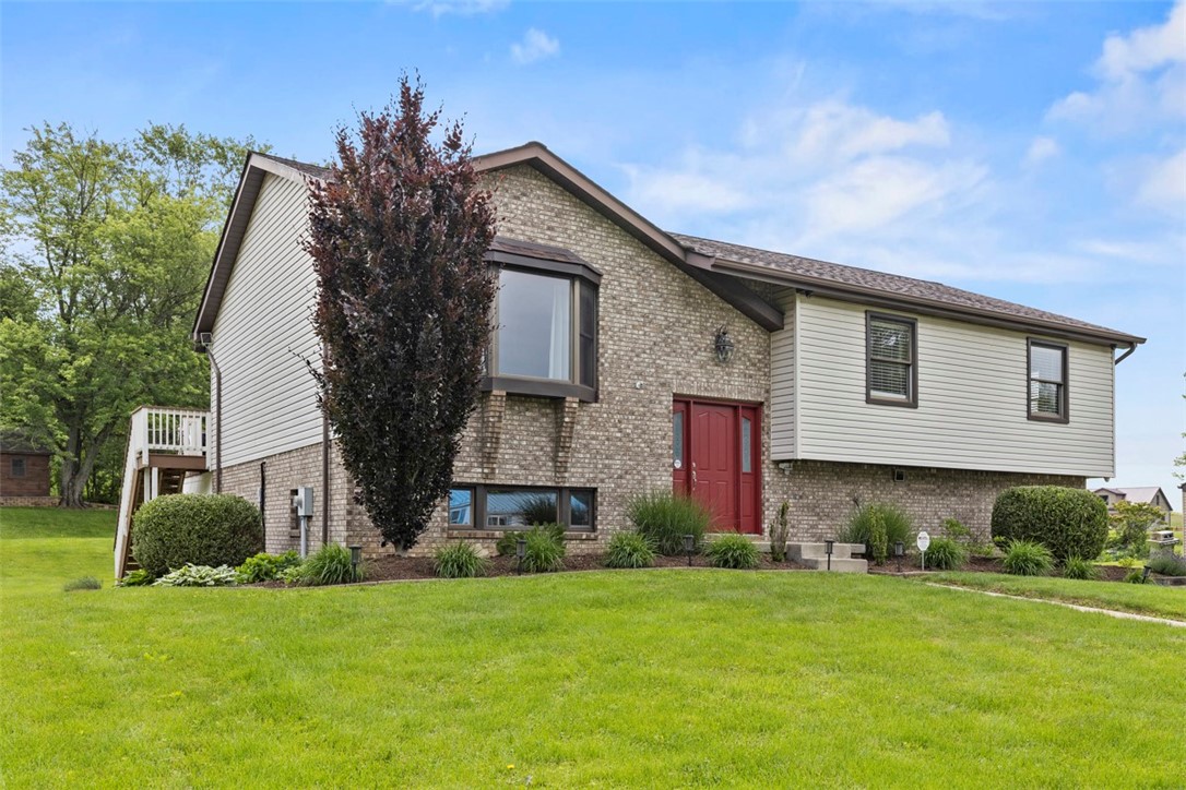 17 Victoria Drive Dr, Finleyville, Pennsylvania image 2
