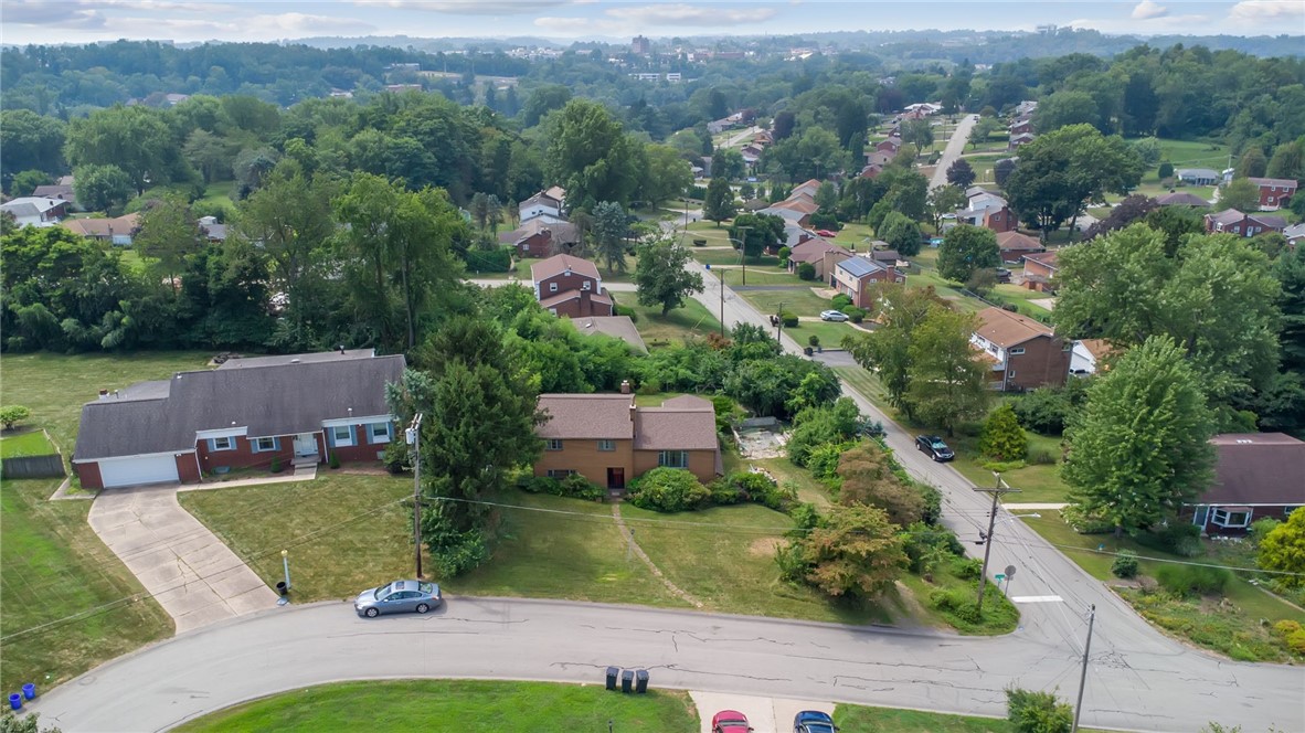 471 Colonial Dr
