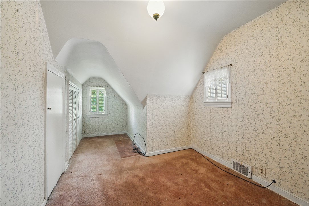 Bethel Park, Pennsylvania 15102, United States, 2 Bedrooms Bedrooms, ,2 BathroomsBathrooms,Residential,Contingent,148647