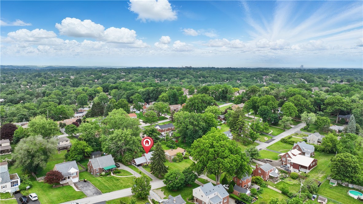 Bethel Park, Pennsylvania 15102, United States, 2 Bedrooms Bedrooms, ,2 BathroomsBathrooms,Residential,Contingent,148647