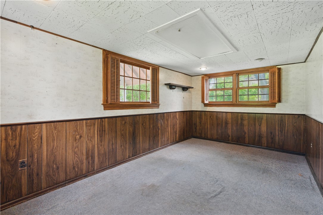 Bethel Park, Pennsylvania 15102, United States, 2 Bedrooms Bedrooms, ,2 BathroomsBathrooms,Residential,Contingent,148647