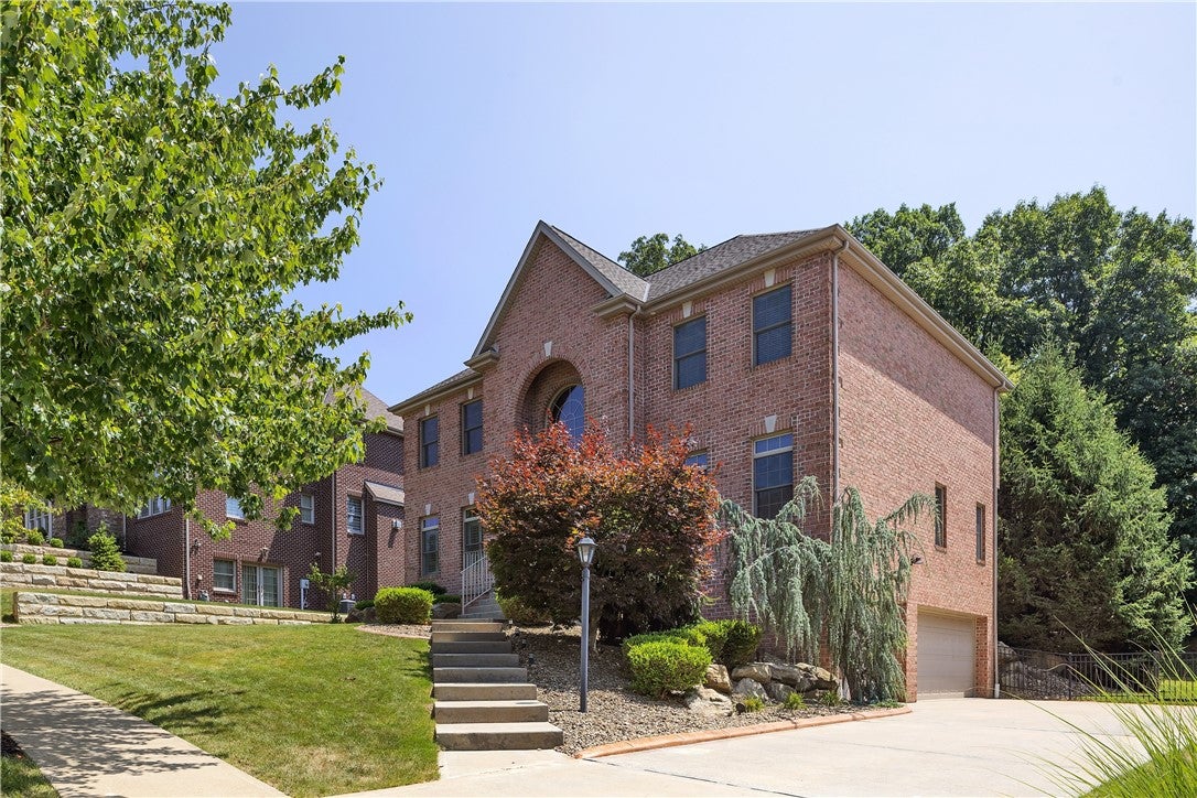 310 Riva Ridge Dr