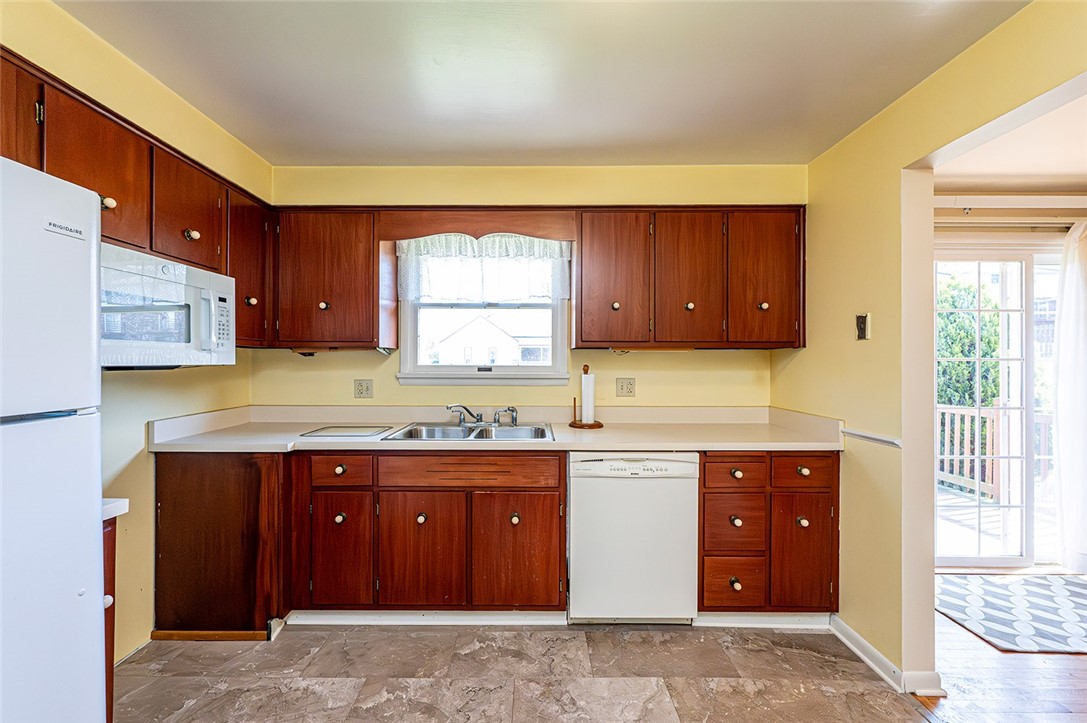 Hempfield Twp - Wml, Pennsylvania 15672, United States, 3 Bedrooms Bedrooms, ,2 BathroomsBathrooms,Residential,Active,112399