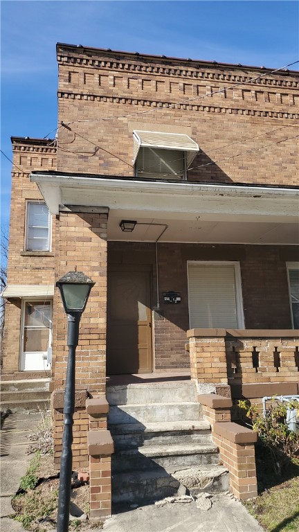 View New Castle/4th, PA 16101 townhome