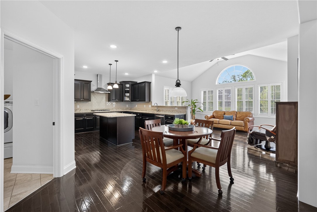 North Strabane, Pennsylvania 15317, United States, 4 Bedrooms Bedrooms, ,3 BathroomsBathrooms,Residential,Contingent,154217