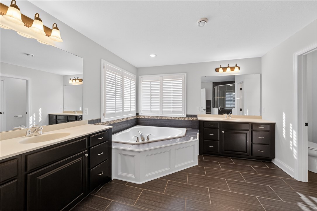 North Strabane, Pennsylvania 15317, United States, 4 Bedrooms Bedrooms, ,3 BathroomsBathrooms,Residential,Contingent,154217