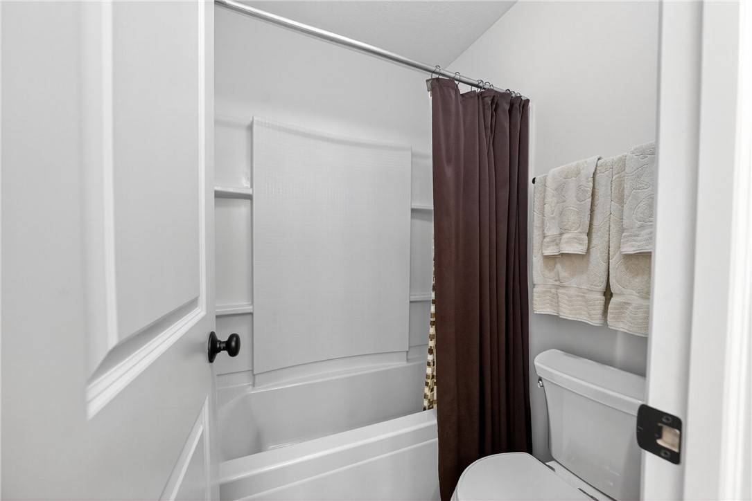 North Strabane, Pennsylvania 15317, United States, 4 Bedrooms Bedrooms, ,3 BathroomsBathrooms,Residential,Contingent,154217