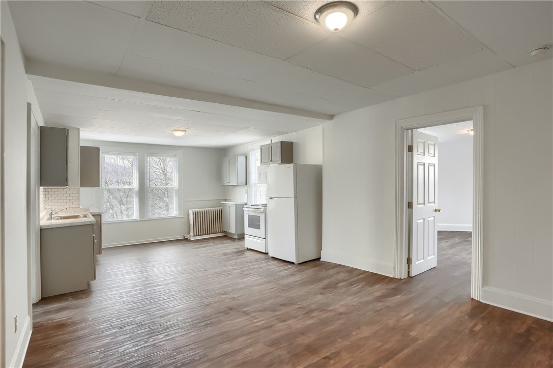 Zelienople Boro, Pennsylvania 16063, United States, 2 Bedrooms Bedrooms, ,1 BathroomBathrooms,Residential,Active,23171