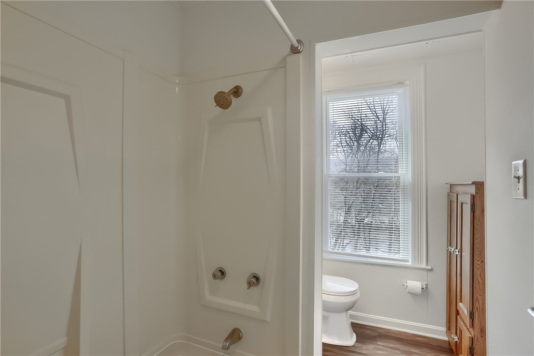 Zelienople Boro, Pennsylvania 16063, United States, 2 Bedrooms Bedrooms, ,1 BathroomBathrooms,Residential,Active,23171