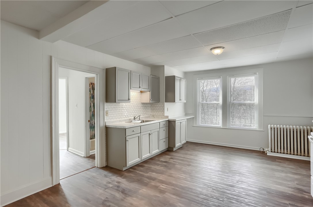 Zelienople Boro, Pennsylvania 16063, United States, 2 Bedrooms Bedrooms, ,1 BathroomBathrooms,Residential,Active,23171