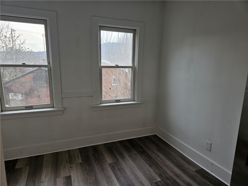 Pitcairn, Pennsylvania 15140, United States, 4 Bedrooms Bedrooms, ,2 BathroomsBathrooms,Residential,Active,79804