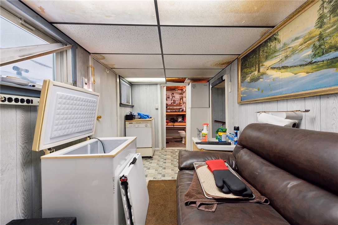 Shade Twp, Pennsylvania 15924, United States, 4 Bedrooms Bedrooms, ,2 BathroomsBathrooms,Residential,Active,116061