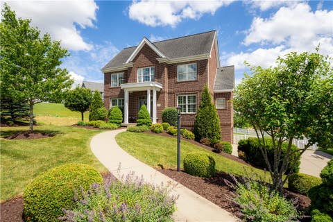 Photo of 3107 Deerfield Ridge Dr, Mc Donald, PA 15057 (MLS # 1761630)
