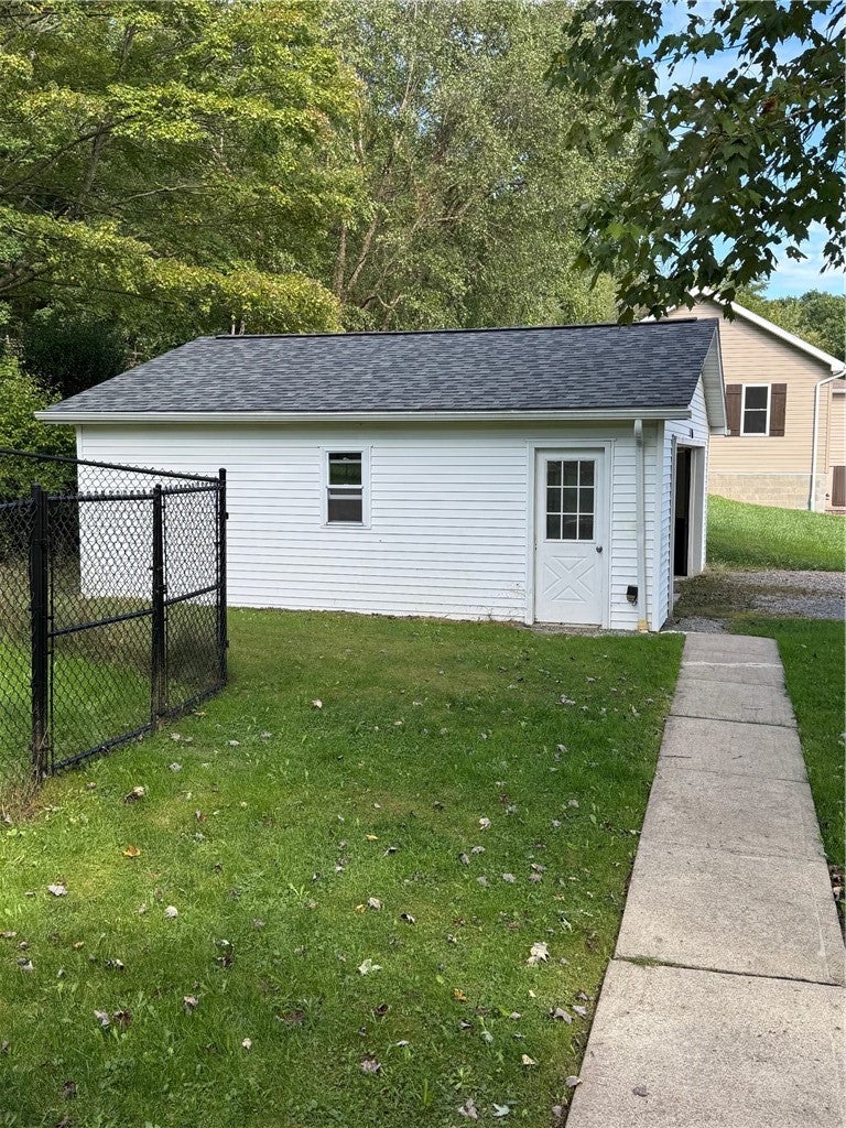 1610 Warrendale Bayne Rd