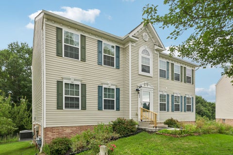 Homes For Sale - 304 Maplewood Lane<br/> Imperial, PA 15126