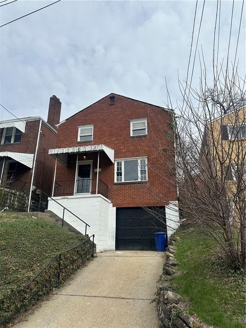 Photo of 647 Dunster St, Pittsburgh, PA 15226 (MLS # 1745229)