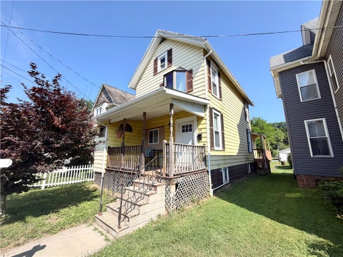 Homes For Sale - 121 Elizabeth Ave Ave<br/> Evans City Boro, PA 16033