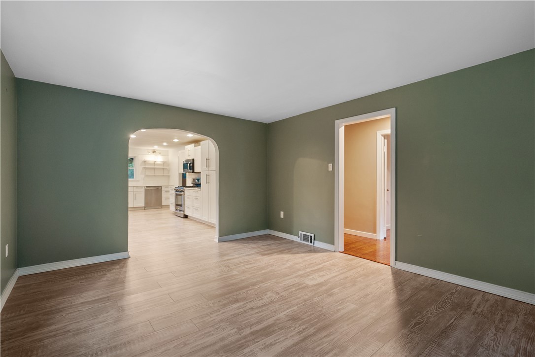 Bell Acres, Pennsylvania 15143, United States, 4 Bedrooms Bedrooms, ,4 BathroomsBathrooms,Residential,Active,18718