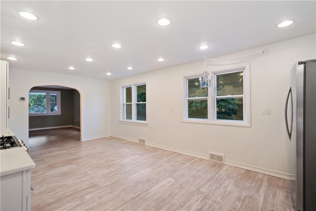 Bell Acres, Pennsylvania 15143, United States, 4 Bedrooms Bedrooms, ,4 BathroomsBathrooms,Residential,Active,18718