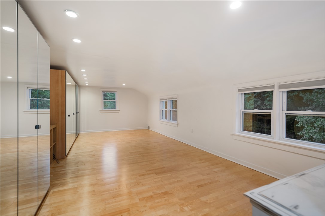 Bell Acres, Pennsylvania 15143, United States, 4 Bedrooms Bedrooms, ,4 BathroomsBathrooms,Residential,Active,18718