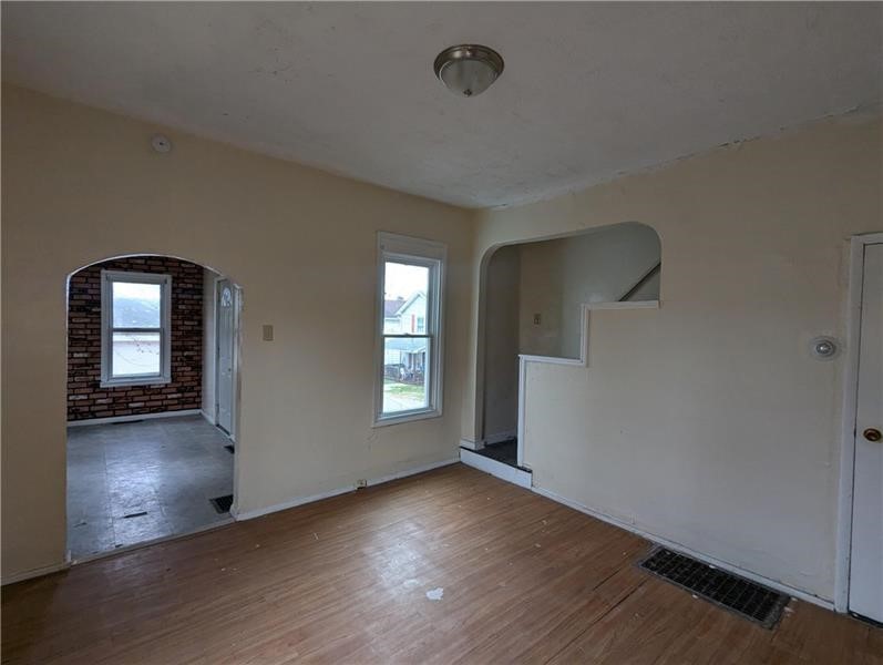 Sharon, Pennsylvania 16146, United States, ,Commercial,Active,26377