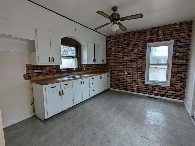 Sharon, Pennsylvania 16146, United States, ,Commercial,Active,26377