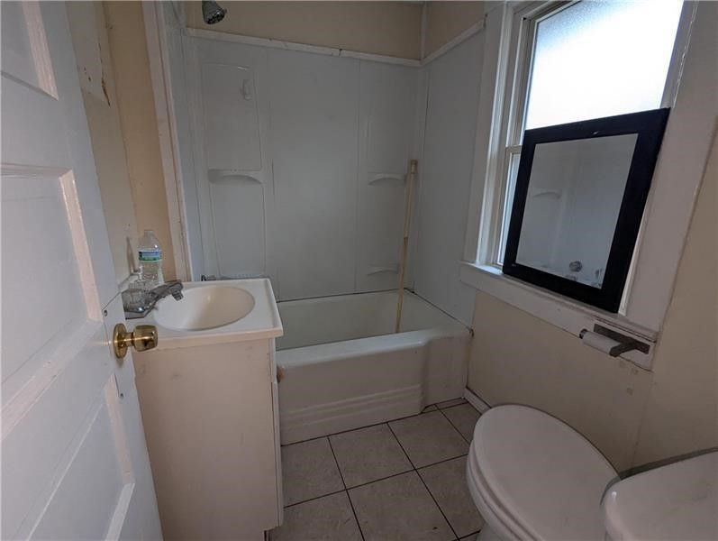 Sharon, Pennsylvania 16146, United States, ,Commercial,Active,26377