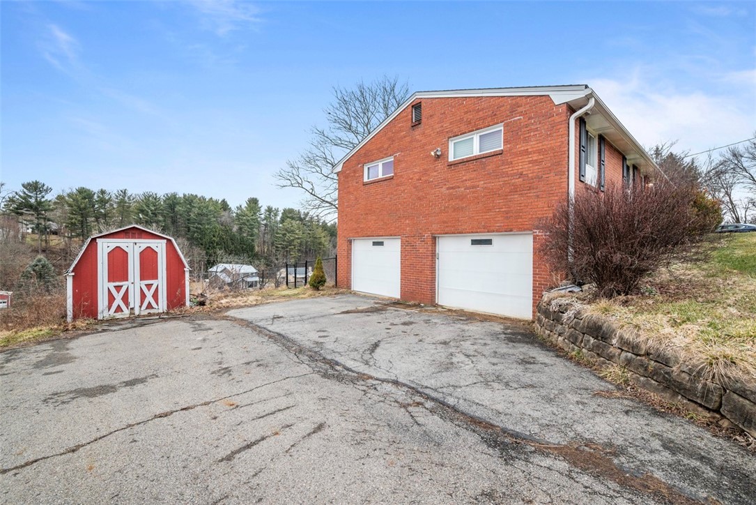 108 Tanglewood Dr