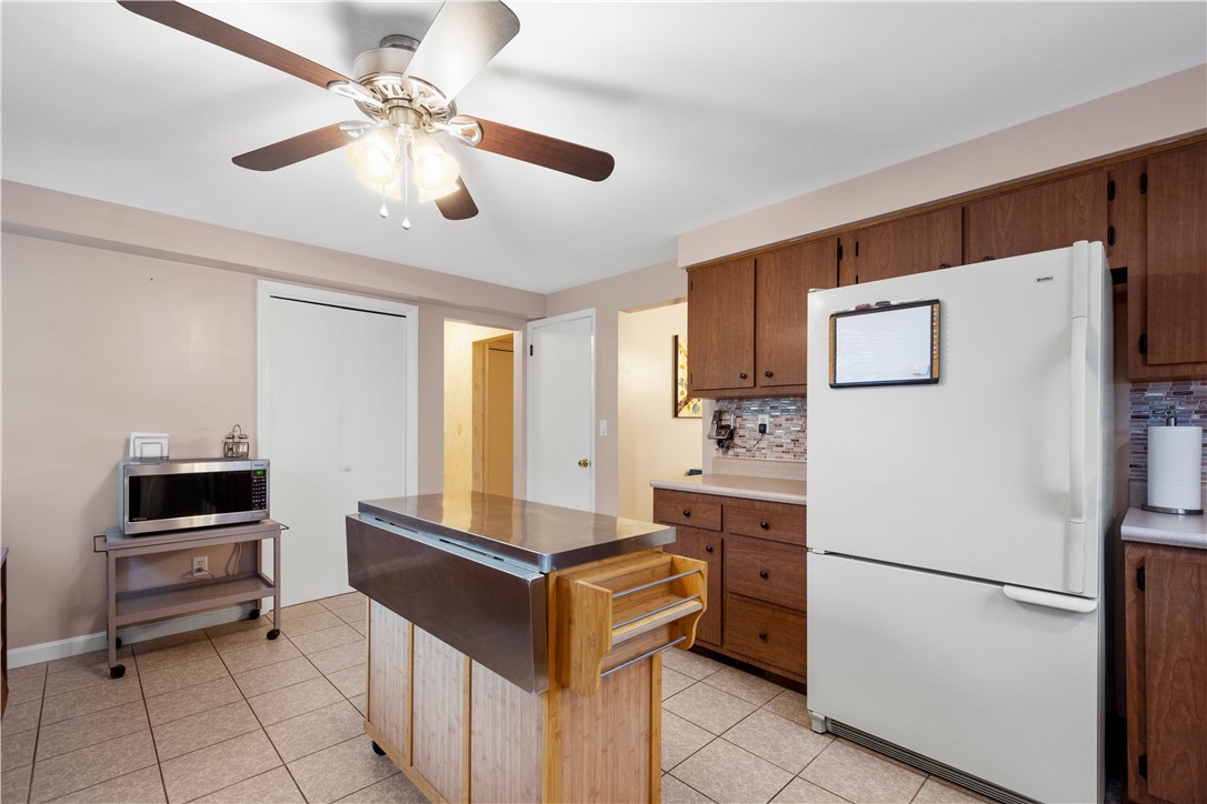 8043 Lawrence Drive Dr, Bethel Park, Pennsylvania image 12