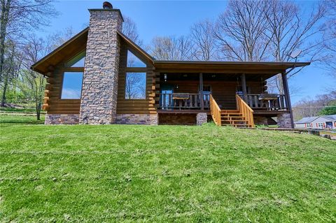 Photo of 5423 Beechnut Dr, Gibsonia, PA 15044 (MLS # 1751672)
