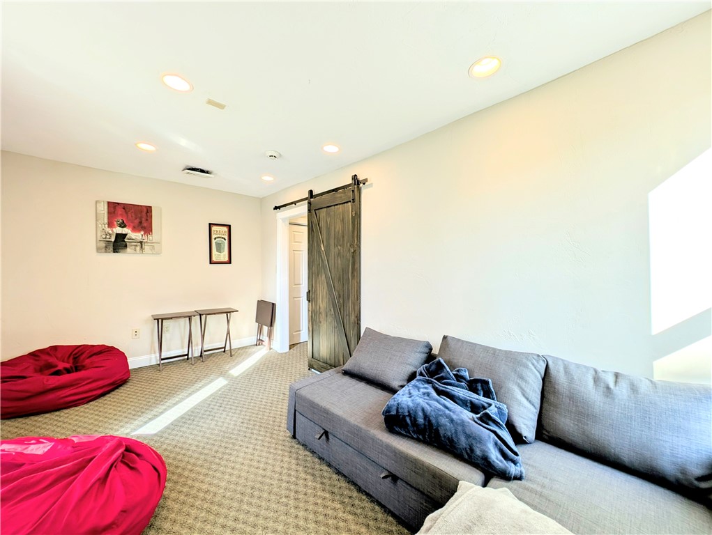 Ligonier Boro, Pennsylvania 15658, United States, 4 Bedrooms Bedrooms, ,2 BathroomsBathrooms,Residential,Active,181101