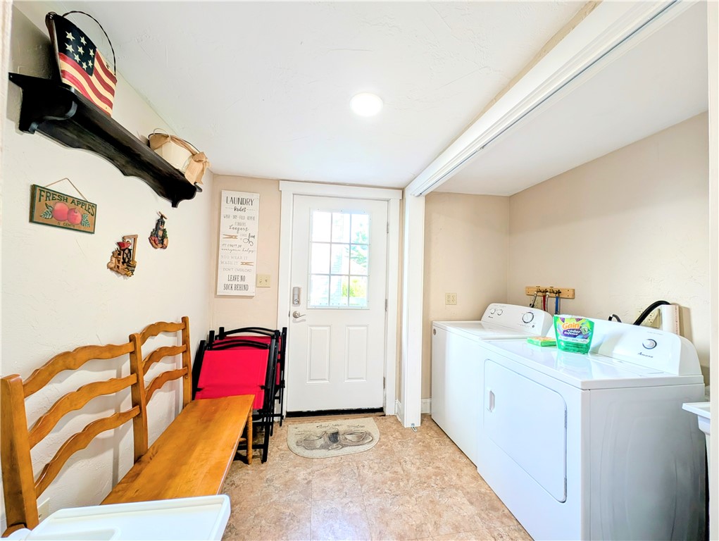 Ligonier Boro, Pennsylvania 15658, United States, 4 Bedrooms Bedrooms, ,2 BathroomsBathrooms,Residential,Active,181101