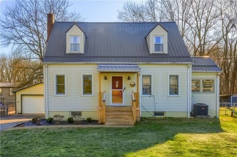 Photo of 230 Cecil Ave, New Castle, PA 16101 (MLS # 1745245)