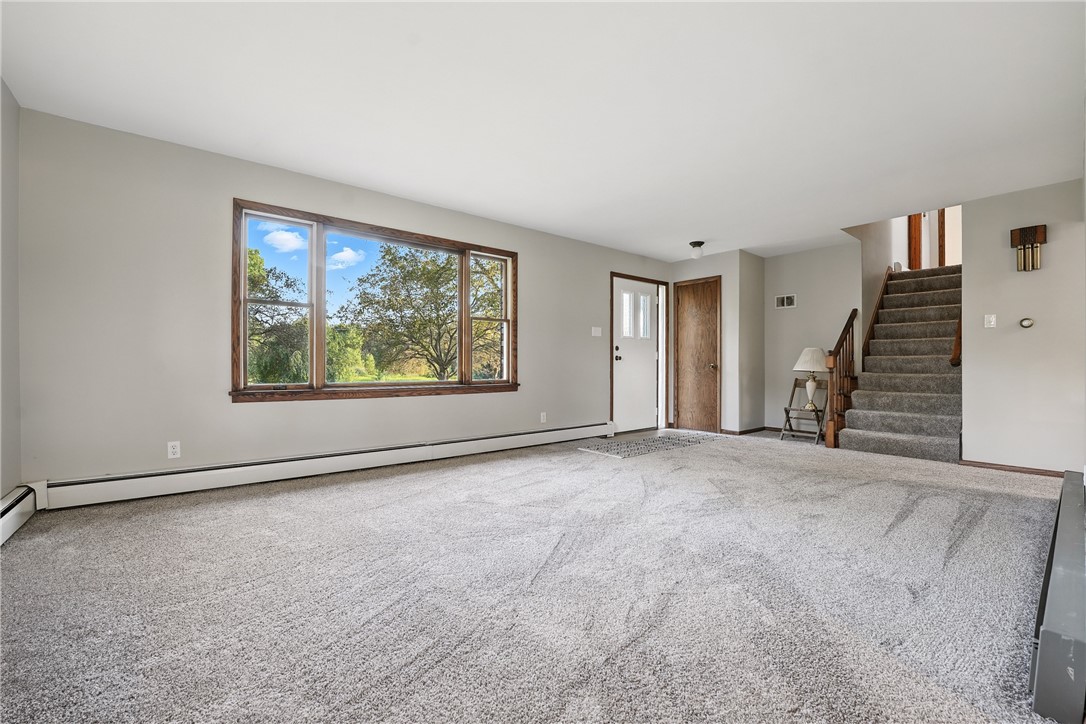 257 Halltown Rd