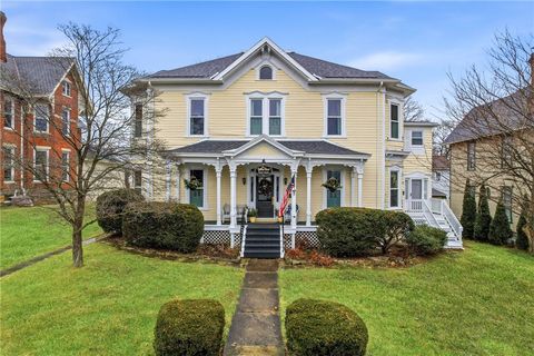 Photo of 131 S Pitt St, Mercer, PA 16137 (MLS # 1740140)