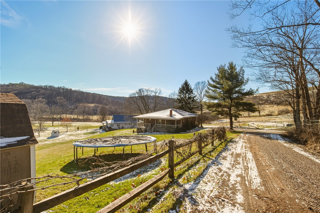 Summit Twp, Pennsylvania 15552, United States, 3 Bedrooms Bedrooms, ,1 BathroomBathrooms,Residential,Contingent,249822