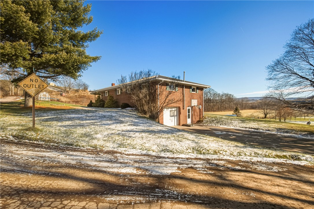 Summit Twp, Pennsylvania 15552, United States, 3 Bedrooms Bedrooms, ,1 BathroomBathrooms,Residential,Contingent,249822